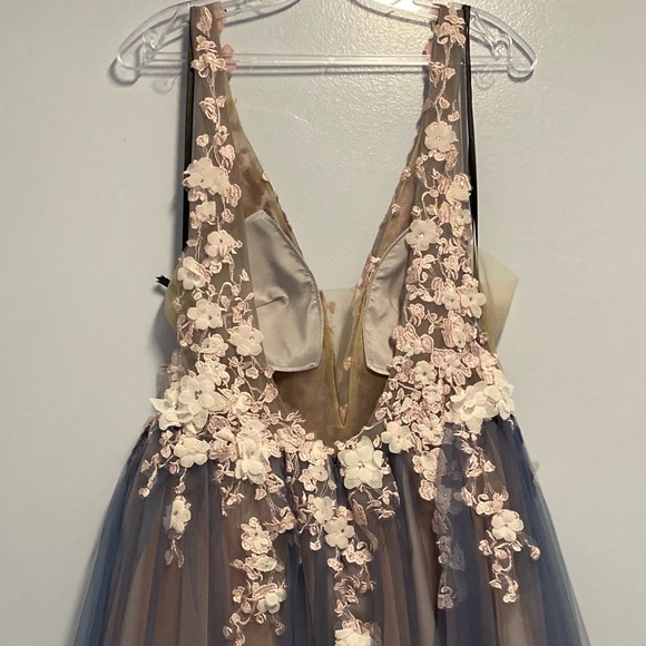 NWT Alyce Paris 3107 Floral Bodice Open Back Evening Gown Size 14. - Picture 8 of 14